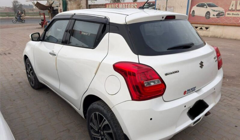 
								Used 2023 Suzuki Swift full									