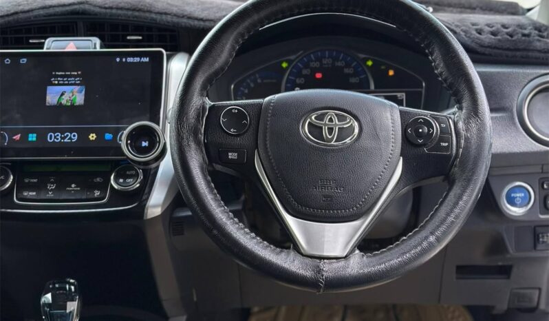 
								Used 2014 Toyota axio full									