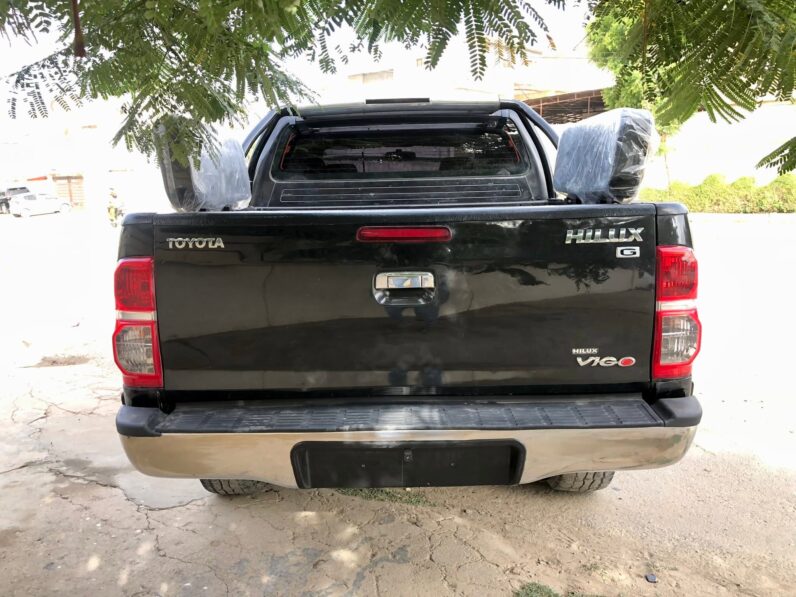 
								Used 2006 Toyota Hilux full									