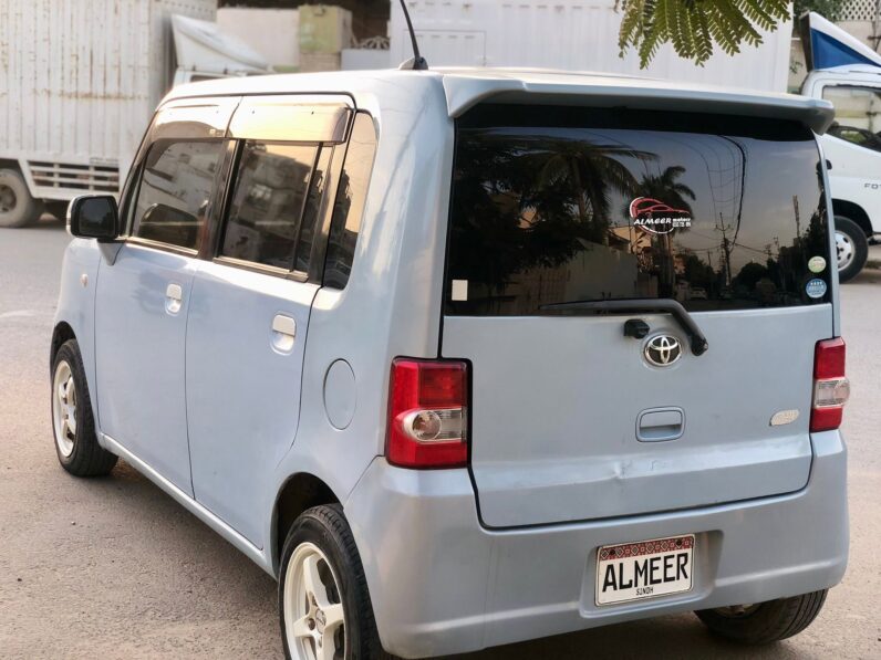 
								Used 2013 Toyota pixis full									