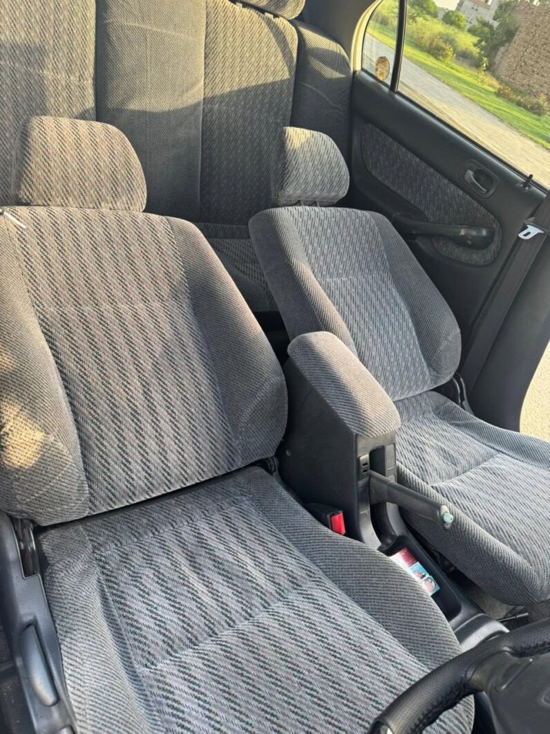 
								Used 2000 Honda Civic full									