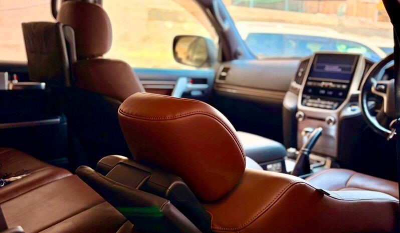 
								imported used 2020 Toyota Land Cruiser full									