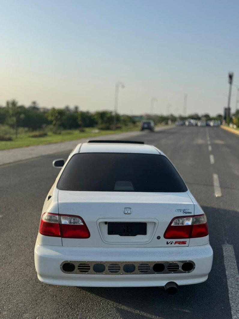 
								Used 2000 Honda Civic full									