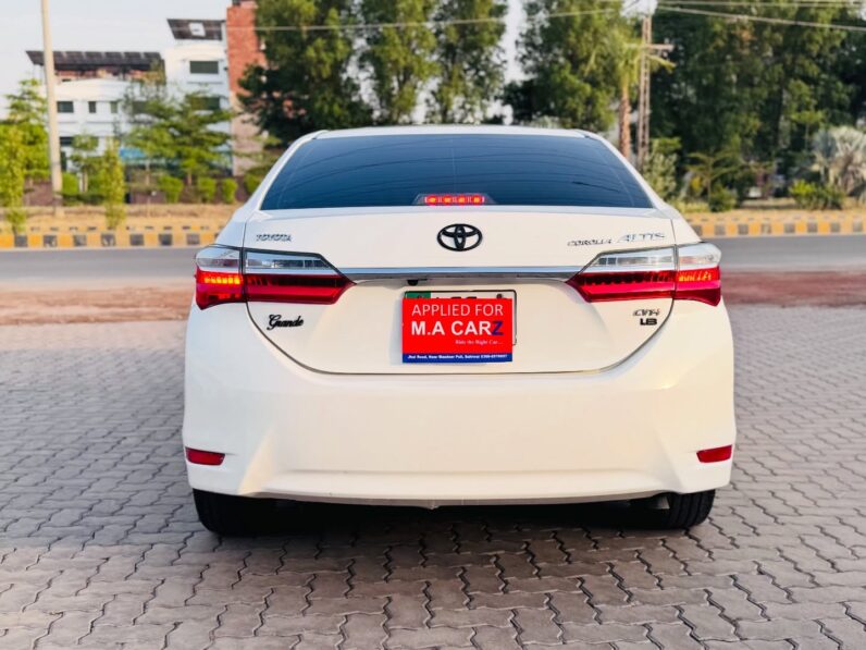 
								Used 2018 Toyota Corolla full									