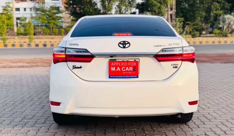 
								Used 2018 Toyota Corolla full									
