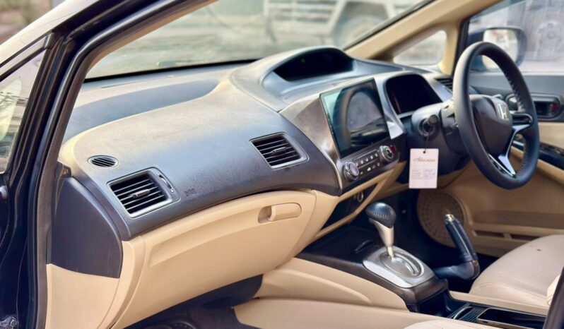 
								Used 2010 Honda Civic full									