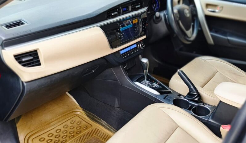 
								Used 2017 Toyota Corolla full									
