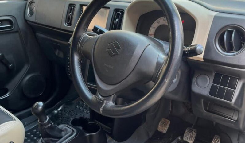 
								Used 2021 Suzuki Alto full									