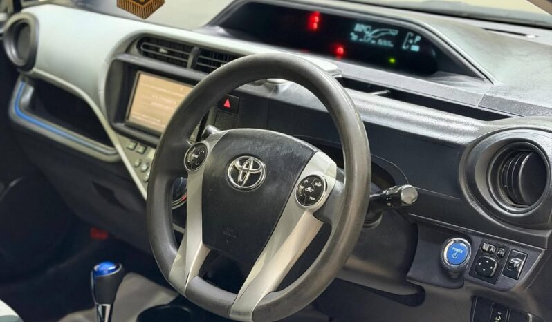 
								Used 2014 Toyota aqua full									