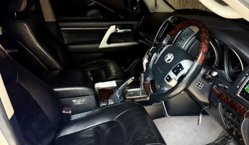 
								imported used 2012 Toyota Land Cruiser full									