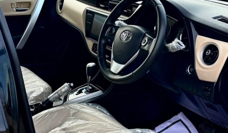 
								Used 2018 Toyota altis full									
