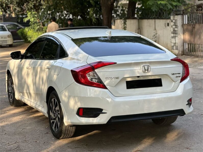 
								Used 2017 Honda Civic full									