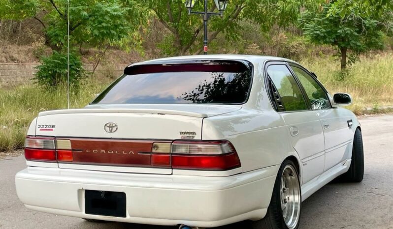 
								Used 2001 Toyota Corolla full									