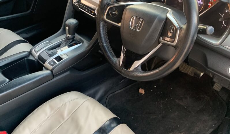 
								Used 2018 Honda Civic full									