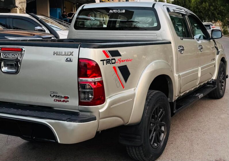 
								imported used 2012 Toyota Hilux full									