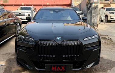 Used 2022 BMW i7