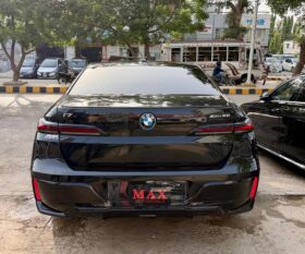 Used 2022 BMW i7