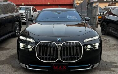 Used 2022 BMW i7