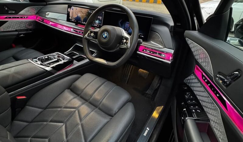 
								Used 2022 BMW i7 full									