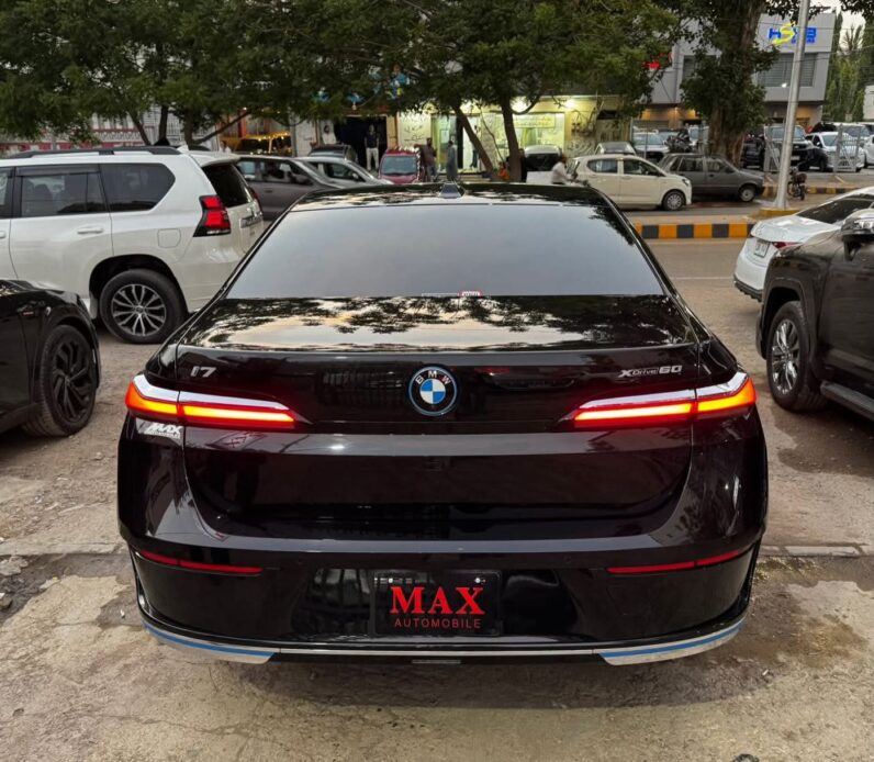 
								Used 2022 BMW i7 full									