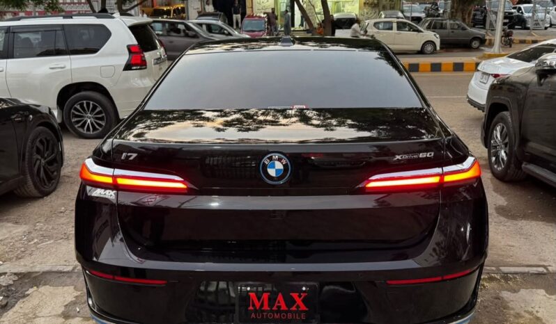
								Used 2022 BMW i7 full									