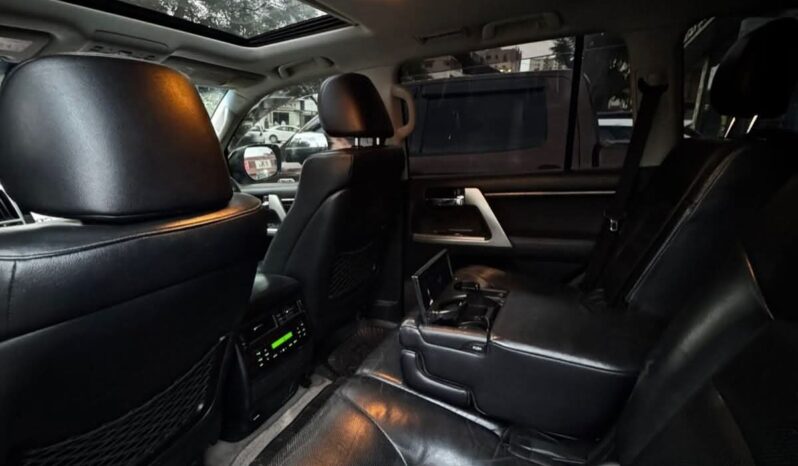 
								Used 2013 Toyota Land Cruiser full									
