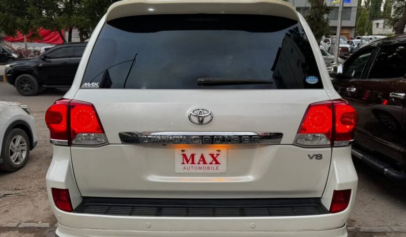 
								Used 2013 Toyota Land Cruiser full									