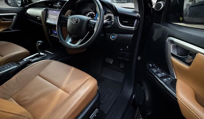 
								Used 2022 Toyota Fortuner full									