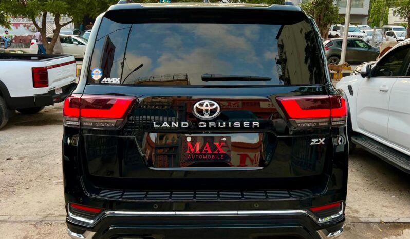 
								Used 2023 Toyota Land Cruiser full									
