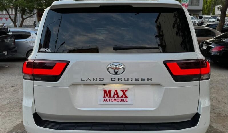 
								Used 2023 Toyota Land Cruiser full									