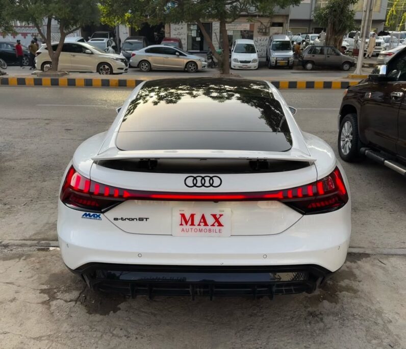 
								Used 2021 audi tron full									