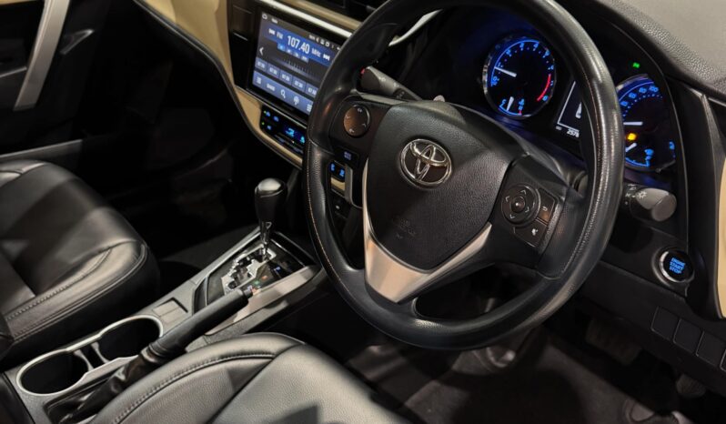 
								Used 2023 Toyota Corolla full									