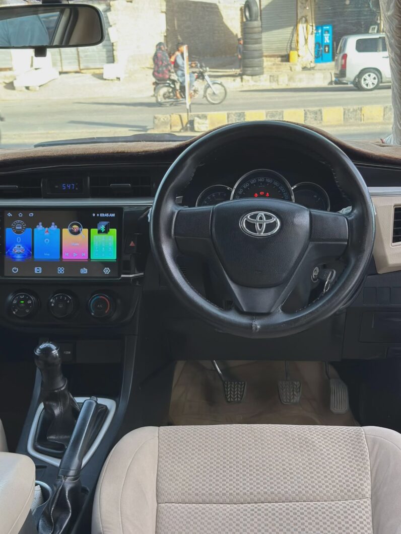 
								Used 2015 Toyota Corolla full									